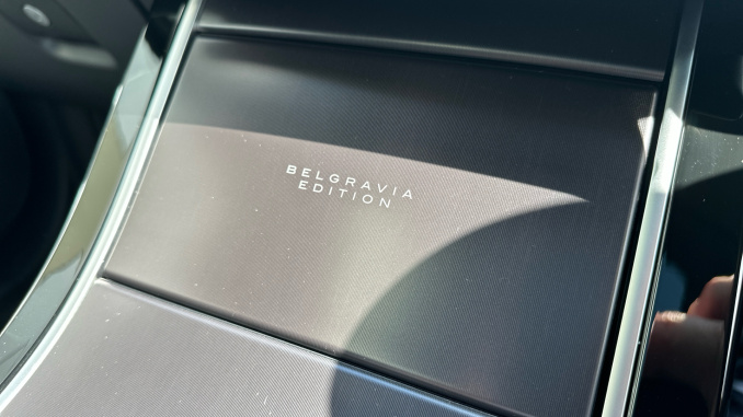 Land Rover Range Rover Velar 3.0 D300 MHEV Belgravia Edition 5dr Auto Diesel Estate - Image 55